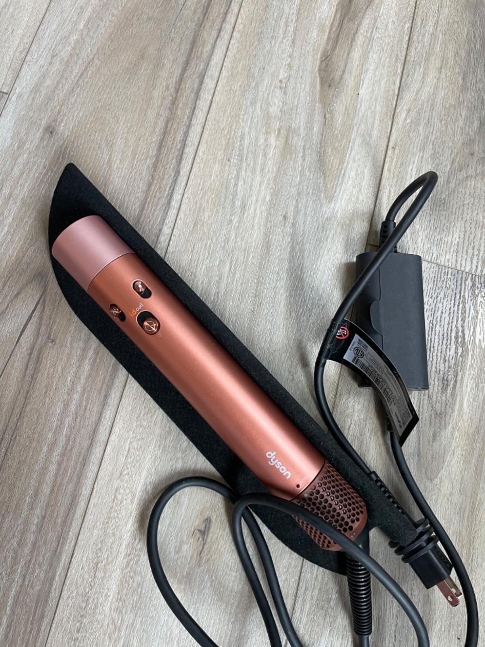Dyson air wrap I.D straight + wavy - Picture 5 of 12
